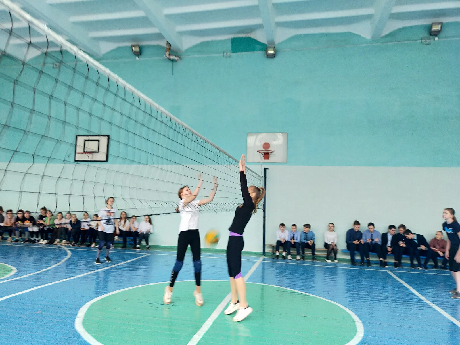 В нашей школе прошел 1 этап Всероссийских спортивных игр «Президентские спортивные игры» 2023-2024.